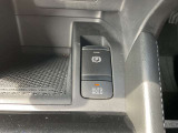 AUTO HOLD機能搭載してあります!ブレーキを踏んで停止すると、自動的にブレーキ力を保持します。信号待ちや渋滞中などに、ブレーキペダルを踏み続ける必要がなく、足の疲れを軽減してくれます☆