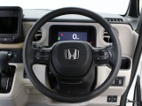 【運転席まわり】Honda独自の設計思想に基づき、自然に手を伸ばした先に操作したいものがあるようレイアウトを追求 !