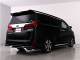 当店では、厳選された車両のみ展示しております。アルファード・ヴェルファイアに特化した専門店ならではの豊富な在庫の中から、お気に入りの一台をお探しください!