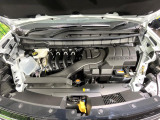 親切・丁寧な専門メカニックスタッフが応対!・車検・点検整備・事故等の修理などアフターサービスも安心。お車のカスタマイズもネクステージのサービススタッフまでご相談ください!