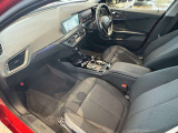 また、BMW正規認定中古車は、エマージェンシーサービスが自動付帯。24時間365日、皆様のカーライフをサポート致します。確かな安心のうえで、「駆けぬける歓び」をご堪能ください。