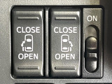 【両側パワースライドドア】スマートキーや運転席のスイッチで後席両側スライドドアの開閉が可能♪電動だから力を入れてドアを開ける必要が無く、小さなお子様でも簡単に開け閉めでき快適です♪