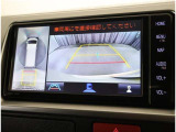 バックガイドモニターで、後方を確認しながら安心して駐車することができます。運転初心者も熟練者も必須の機能ですよ!
