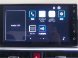 Bluetooth対応、Apple CarPlayやAndroid Autoでスマホとも連兼可能です。もちろんハンズフリー通話やオーディオ再生も可能ですよ。