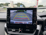 バックカメラも付いています。駐車の時に便利なのはもちろんの事、後方死角にいる子供たちに気が付くことができるので安心安全ですね