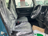 運転する人の体格に合わせて変えられるシートポジションです。ワイドな視界を確保しております。