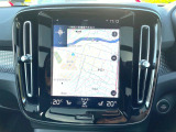 【9インチタッチスクリーン純正HDDナビ】「Apple Car Play」「Android Auto」対応のボルボ先進ナビゲーション「SENSUS」。最新地図データへ無料更新してお渡しします。