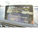 8インチタッチスクリーンではFM・AMラジオ/USB/Bluetooth接続と、ミラースクリーン(Apple CarPlay/Android Auto)にも対応しています。