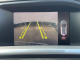 【パークアシスト・カメラ】駐車時に後方がリアルタイム映像で確認できます。大型商業施設や立体駐車場での駐車時や、夜間のバック時に大活躍!運転スキルに関わらず、今や必須となった装備のひとつです!