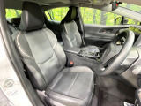 運転席シート廻りは使用感も少なく、良好な状態となっています。前オーナー様が丁寧に使っていたことがよくわかりますね。