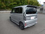 スタッフ全員が、笑顔でお出迎えいたします。全スタッフが、お客様の立場になって対応をしています。お客様のカーライフをアドバイスさせて頂きます。何でもご相談ください。