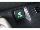 ECONスイッチの効果とあなたの運転で、クルマと力をあわせ「燃費向上=ガソリン代の節約=CO2 削減」のチャレンジをお楽しみください。
