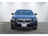 BMWのまさに「顔」ともいえる「キドニー・グリル」は、他の追随を許さない存在感を誇り、「キドニー・グリル」を見かけただけでBMWの風格を感じさせます!!