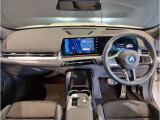 ☆センターパネルを運転席側に僅かに傾けたBMW独特のインパネ☆【駆け抜ける歓び】はここからもスタートしております☆