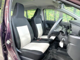 運転席シート廻りは使用感も少なく、良好な状態となっています。前オーナー様が丁寧に使っていたことがよくわかりますね。