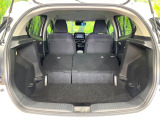 普段のお買い物や通勤、送迎等に十分な荷室スペースを確保しております。セカンドシートを倒すと、大きな荷物の積載も可能です♪