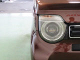 LEDヘッドライトは、点灯の瞬間から光量を発揮し、突然暗くなるトンネルなどでの安定感を高めます。