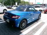 走りにこだわりながら収納力も持ち合わせたお車です。荷物を載せて軽快なドライブを楽しめますよ♪