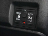 ◆シートヒーター◆寒い季節にピッタリなのが、このシートヒーター!座面を温め快適に。寒い季節もドライブが楽しくなります。
