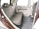 ゆとりある広々とした車内空間は、ドライブを始め買い物やレジャーなど、幅広く活躍します。一人でもみんなとでもお出かけを楽しみましょう!