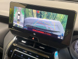 【パノラミックビューモニター】専用のカメラにより、上から見下ろしたような視点で360度クルマの周囲を確認することができます☆死角部分も確認しやすく、狭い場所での切り返しや駐車もスムーズに行えます。