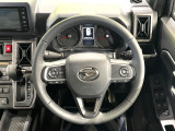 【純正革巻きステアリング】上質な革を使用することで、手にしっかり馴染みとても運転しやすいハンドルです♪