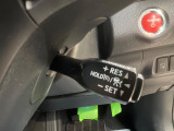 【レーダークルーズコントロール】高速道路での長距離走行が楽に!!自動で速度を保つクルーズコントロールが、衝突軽減システムと連携し、前方の車両を感知して車間を保つように速度調節してくれます!!