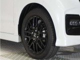 認定中古車では、厳しいHonda認定基準をクリアした厳選されたHonda認定中古車のみ、取り扱っております。「ご購入前の安心」「納車後の信頼」を車両と一緒に提供しております。