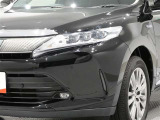 悪天候や夜間走行時も良好な視界を確保し安心して運転できる高輝度3連プロジェクター式LEDヘッドライトを装備!省電力&長寿命。見た目もクールです。