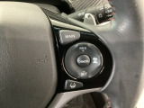 【アダプティブ・クルーズ・コントロール】予め設定した車速内でクルマが自動的に加減速。 前走車との適切な車間距離を維持しながら追従走行し、高速道路でのドライバーの疲労を軽減してくれる嬉しい機能付♪