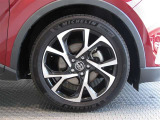 R6年式夏タイヤ225/50R18ミシュラン製です。