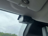 【日産純正 車内撮影用カメラ付きドライブレコーダー装着車】 映像/音声の記録はもちろん、映像再生時に走行軌跡や車速のわかるGPS搭載。事故時の客観的な検証に役立ちます