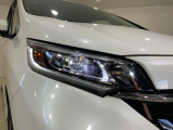 LEDヘッドライトで夜道も安心!