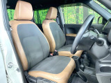 運転席シート廻りは使用感も少なく、良好な状態となっています。前オーナー様が丁寧に使っていたことがよくわかりますね。