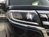 LEDヘッドランプ装備・消費電力が少なく明るいので夜間走行も安心して運転出来ます。