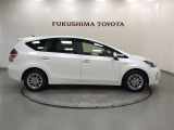 【まるごとクリーニング】シートを取り外し、車内を徹底洗浄。隅々まで丁寧に仕上げています。