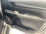 【パワーウインドウ】運転席のスイッチで、各席の窓ガラスの開閉ができます!あると便利ですよね!