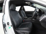 長時間の運転でも疲れにくいシートです。