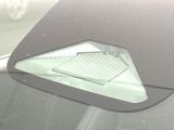 【シティブレーキアクティブシステム】低速走行中に前方の車両等を認識し、衝突しそうな時は警報とブレーキで衝突回避と被害軽減をアシスト。より安全にドライブをお楽しみいただけます。
