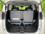 【パワーバックドア】スマートキーや運転席のボタンを押すだけでリアゲートが自動で開閉します!荷物を持っている時や、高い位置にあるバックドアを閉める際に便利な機能です♪