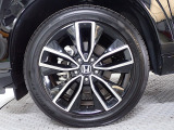 アルミホイールは安心のホンダ純正!車のデザインにもマッチしています。