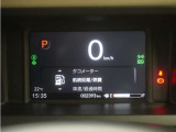 7インチの液晶メーターで、速度表示やHonda SENSING作動表示などを、分かりやすく表示 見やすさを追求したメーターです。