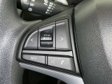 ステアリングスイッチ装備!運転しながら手元でオーディオの操作などができます。