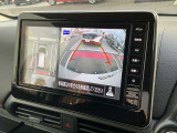 [アラウンドビューモニター]車両を上から見たようなカメラで周りの障害物などが一目瞭然!駐車が苦手な方でも、らくらく駐車♪
