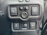 前方車両との衝突防止のサポート機能やアクセルとブレーキを踏み間違えた時のサポート機能など、安全装備が充実してて心強いです!!