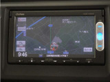 純正ベーシックインターナビ(VXM-145VSi)&バックカメラが装備されているので、普段の使い勝手もロングドライブも快適です。