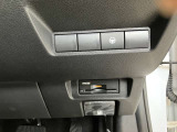 ETC車載器付きです♪高速道路をスイスイと通過!で、キャシュレス!クルマは料金所をノンストップで通過することができます☆