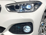 ●LEDヘッドライト:夜間走行時も良好な視界を確保し安心して運転できる高輝度LEDヘッドライトを装備!点灯速度が早く、消費電力も抑えられています。