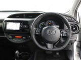 運転席廻りです。