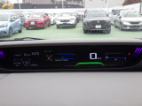 視認性の良いメーターで、運転中も情報がひと目で確認できて安心。見やすさにこだわったデザインで、毎日のドライブがもっと快適に☆